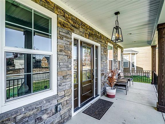 3rd image of 808 Alden Parke Dr