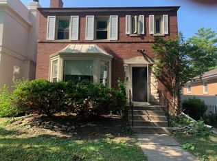 4940 Estes Ave, Skokie, IL 60077