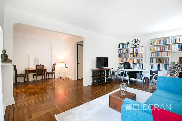 Sold by (Legacy) Elegran | media 2
