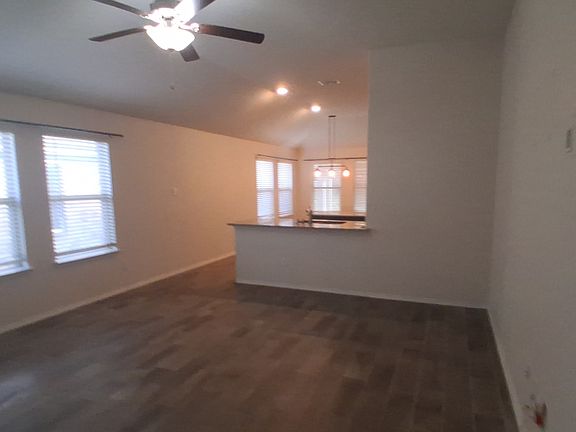 3rd image of 414 Stuart Ln