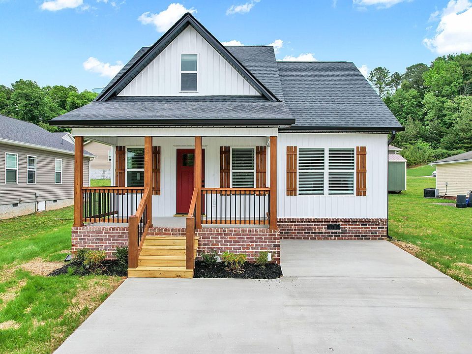 1st image of 1717 Southern Heights Cir SE