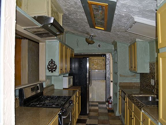 Large Kitchen
