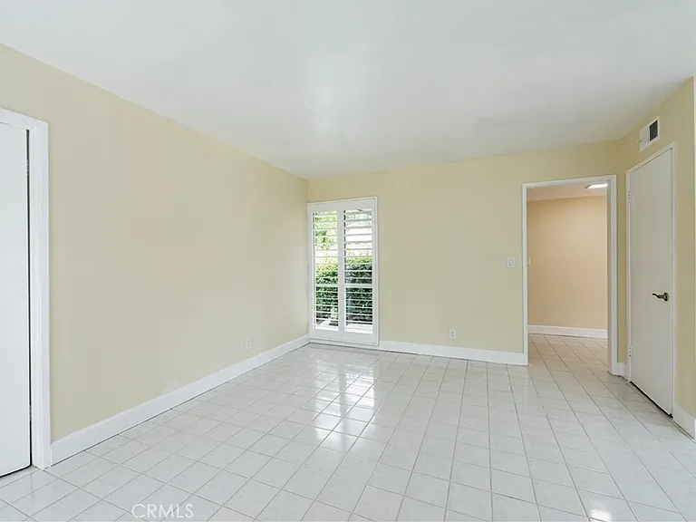 24221 Hatteras St — Photo 19