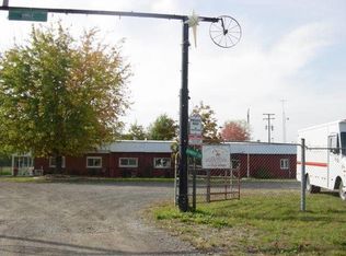 21035 Rust Rd, New Boston, MI 48164