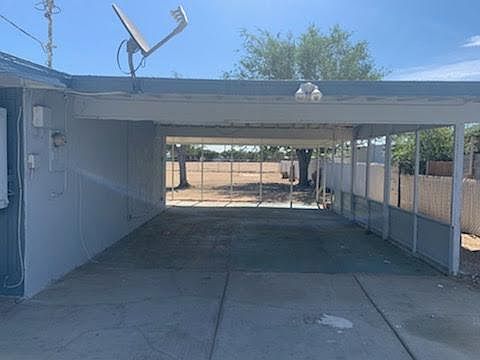 5th image of 18479 Bellflower St