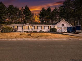 18 Stacey Dr, Hopkinton, NH 03229