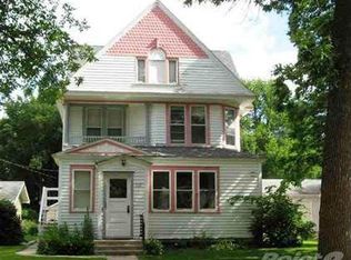 319 E 5th St, Redwood Falls, MN 56283