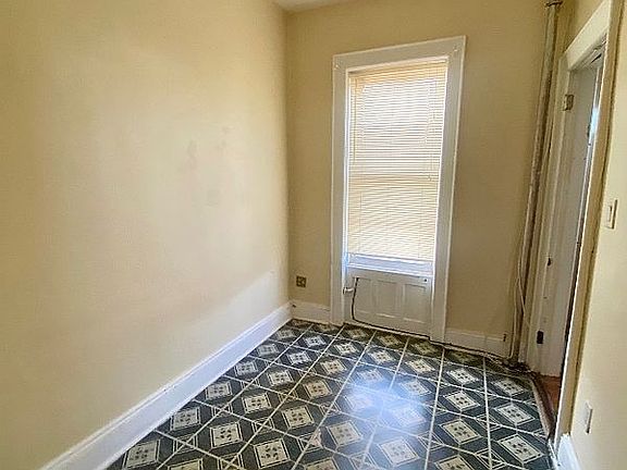 2nd image of 201 Hemlock St