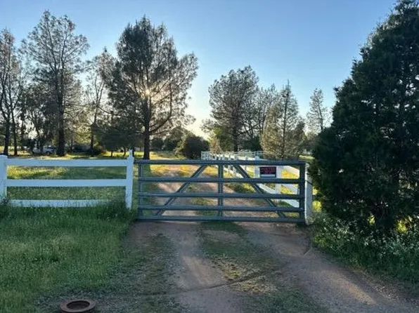 11546 Bluff Rd, Redding, CA 96003