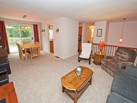 5th image of 704 Skyview Dr
