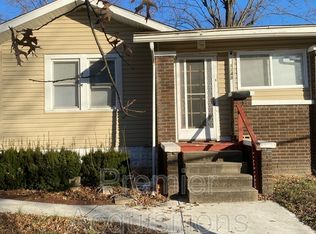 1148 Brown St, Alton, IL 62002