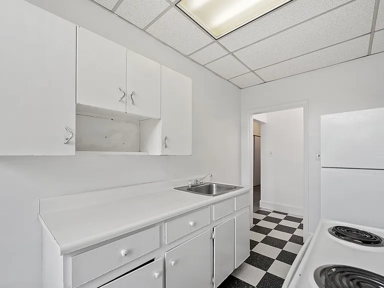 384 Probasco, Unit 14-4920 384 Probasco, Unit 14-4920