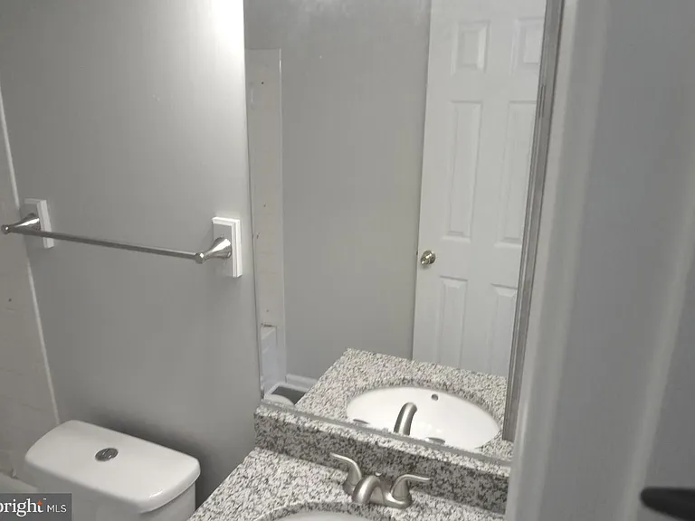 309 Bentley Ct — Photo 10