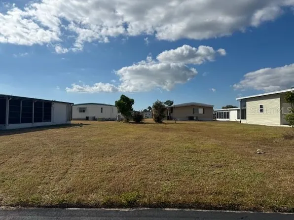 224 El Prado #37, North Pt, FL 34287