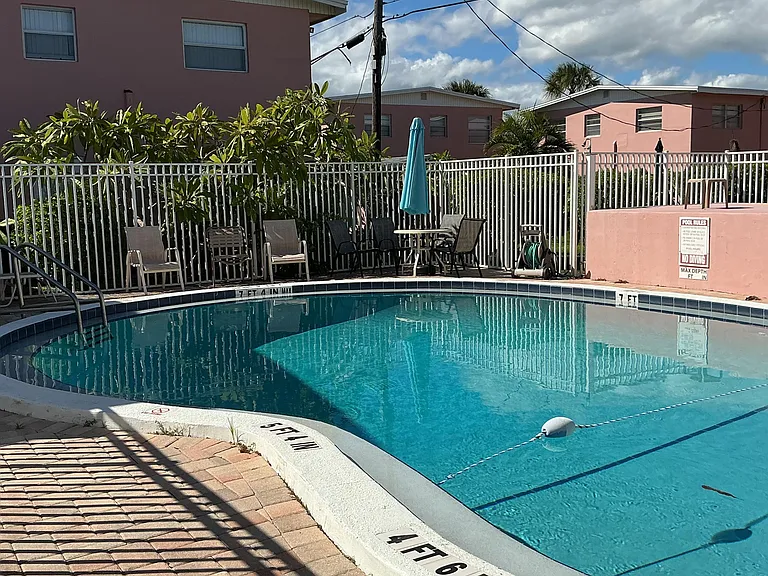 420 Monroe Ave #D202 — Photo 24