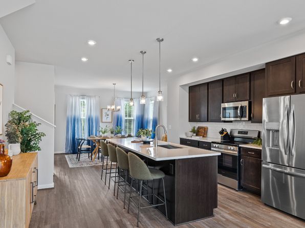 95 Terrace Greene Cir #55
