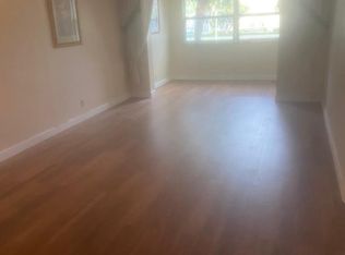 1891 SW Lauderdale Ave #204, Pompano Beach, FL 33068
