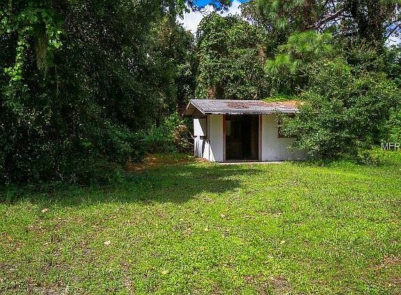 5th image of 3055 49th St