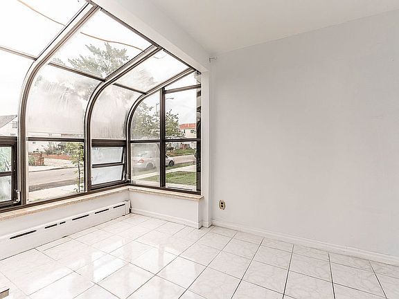 3rd image of 4919 Fresh Meadow Ln