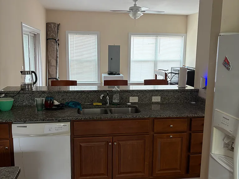 5003 Killam Ave #1 — Photo 6
