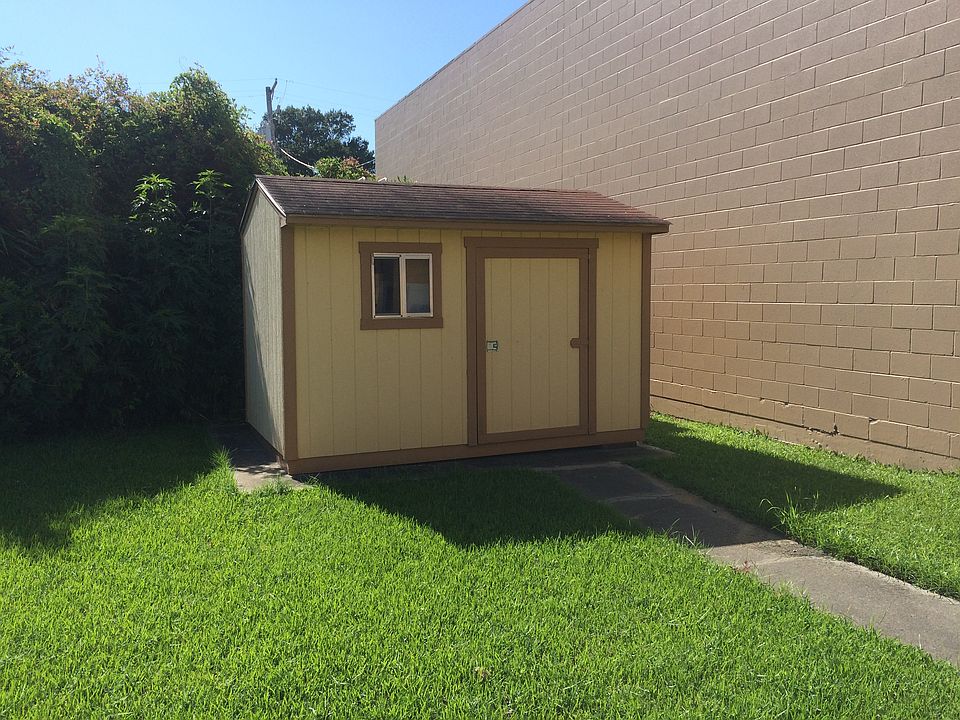 2nd image of 566 Iris Ave