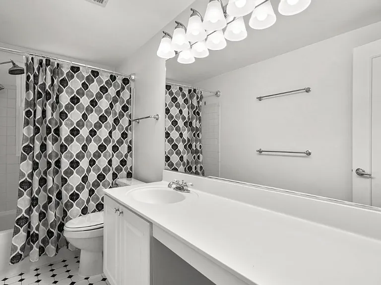 1727 R St NW #404 — Photo 20