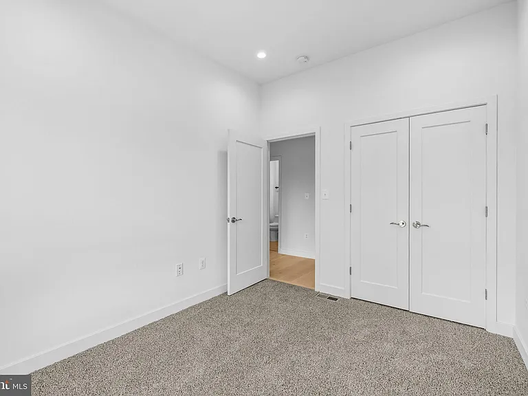2530 B Elvans Rd SE — Photo 44