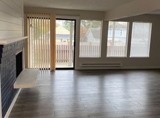 1033 SW 151st St #1, Seattle, WA 98166