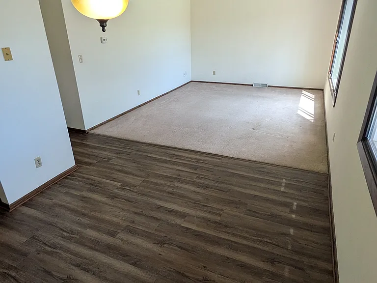 4225 N 104th St #3 — Photo 8