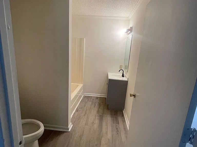 Timbercrest Townhomes — Photo 8