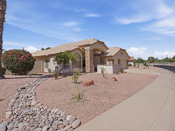 3rd image of 7873 W PIUTE Avenue