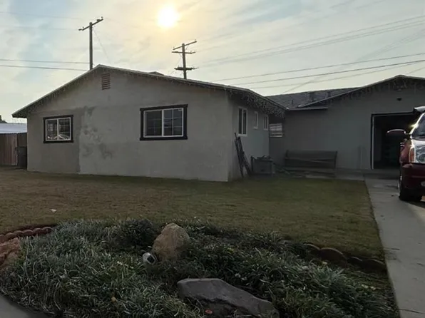 1415 Hayden Ave, Hanford, CA 93230