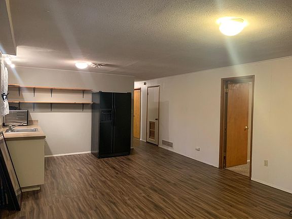 5th image of 14237 NE 82nd Ct