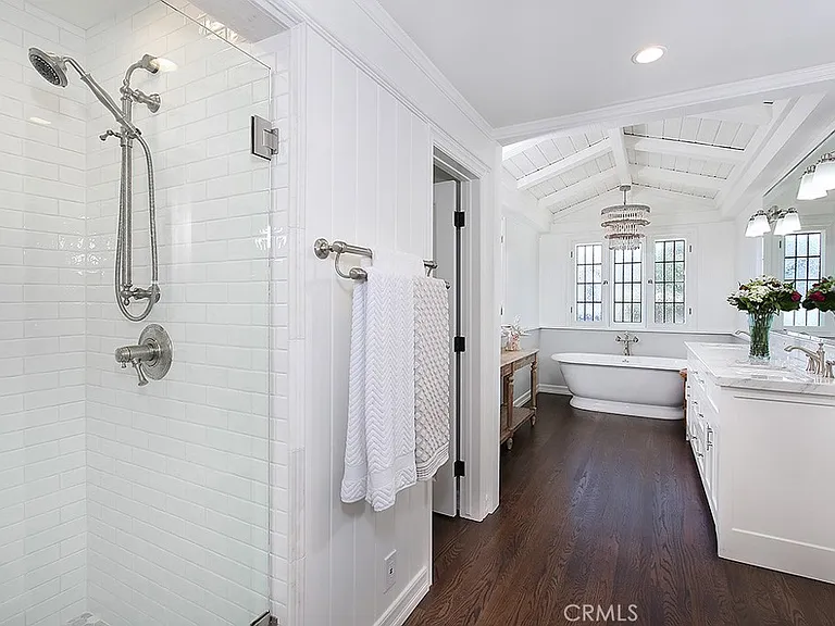 554 Hazel Dr — Photo 18