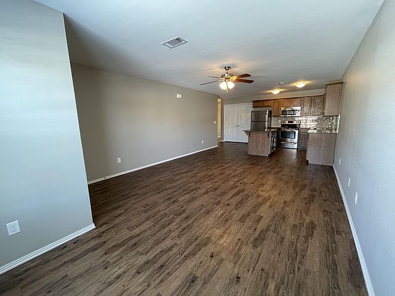 3rd image of 2902 SW Deerfield Blvd #2