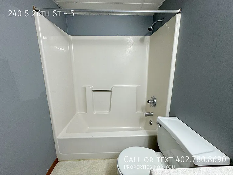 240 S 26th St #5 — Photo 14