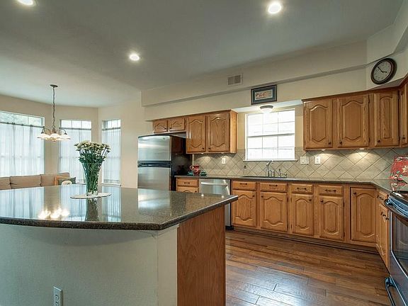 5th image of 2316 Stoney Brook Ln
