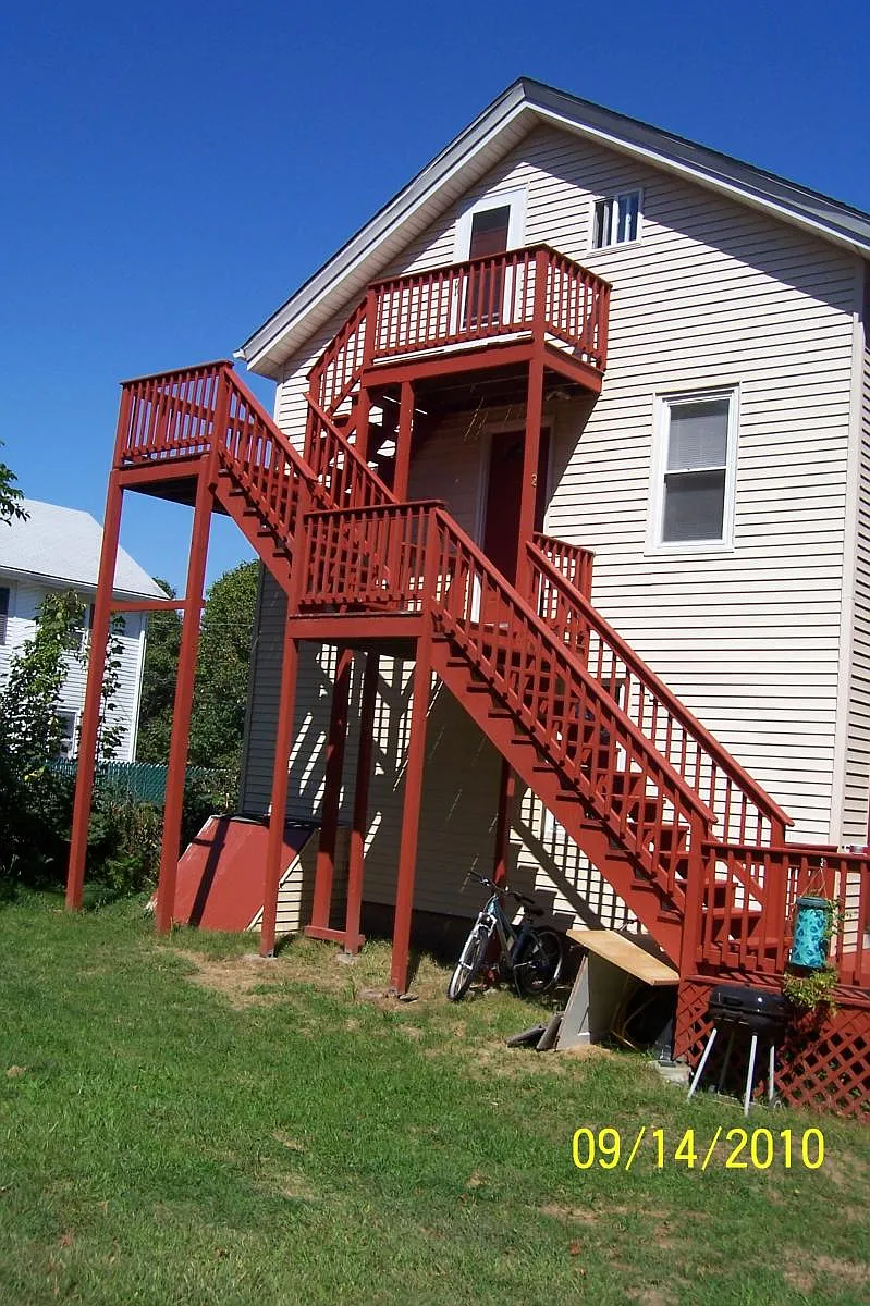Building Photo - 46 Garden St