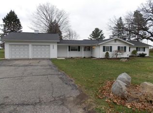 22415 Osborn St, Cassopolis, MI 49031