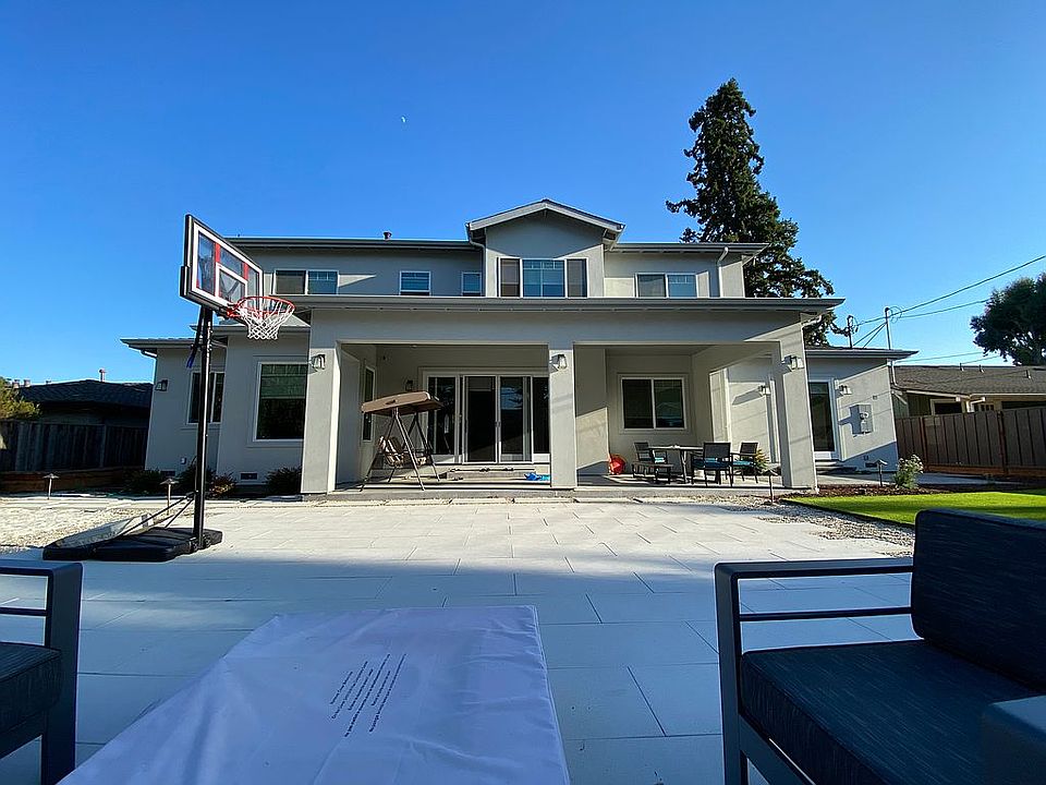2nd image of 1315 Arroyo Seco Dr