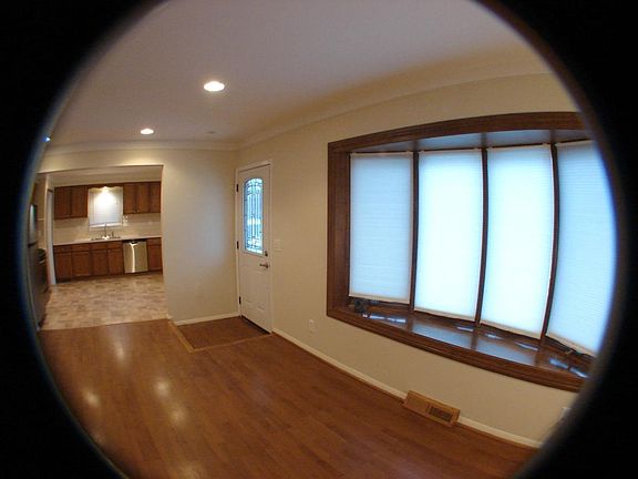 5th image of 28004 Elba St