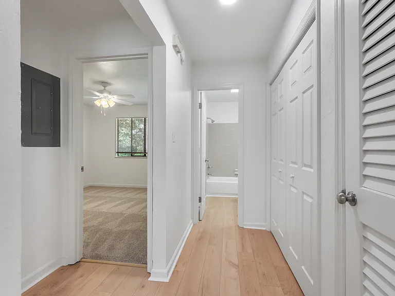 2142 Corinne St #D — Photo 10