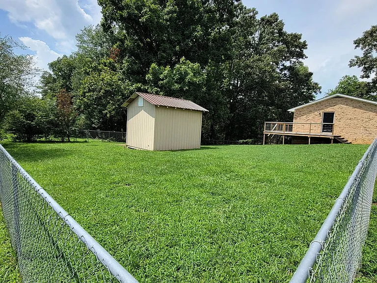 2128 Wildwood Rd — Photo 13