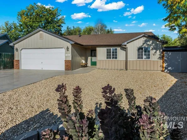73 S Taylor St, Nampa, ID 83687