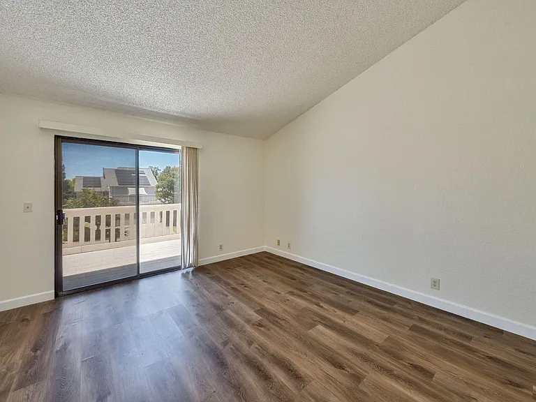 1171 Meadow Gate Dr — Photo 24