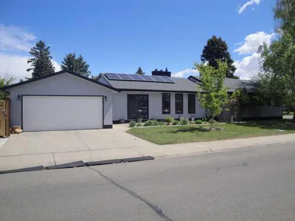 1611 W 24th St S, Lethbridge, AB T1K 2M2