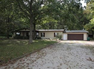 6433 Highbanks Rd, Mascoutah, IL 62258