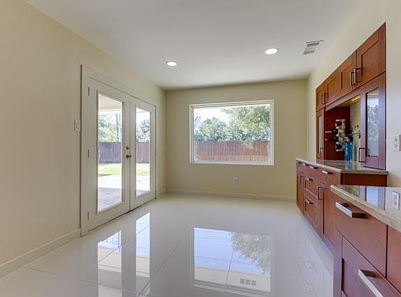 5th image of 11955 Quincy Ln