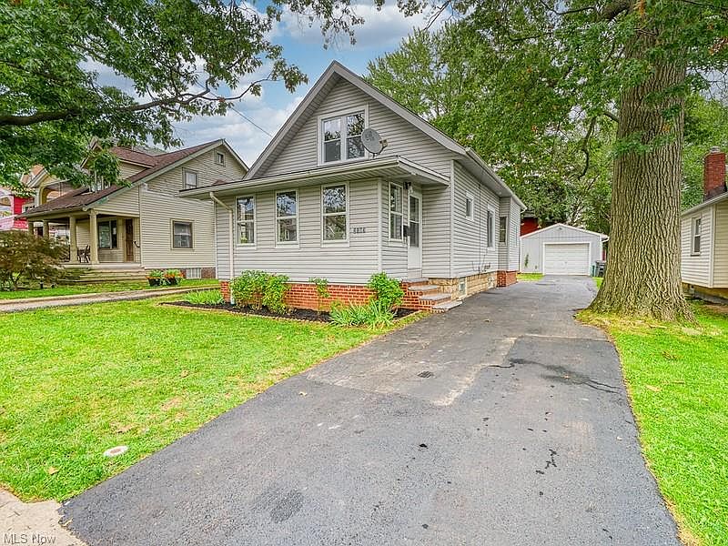 1st image of 2187 Eldred Ave