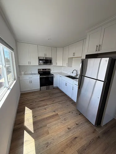 946 W Beach Ave #950 Photo 1
